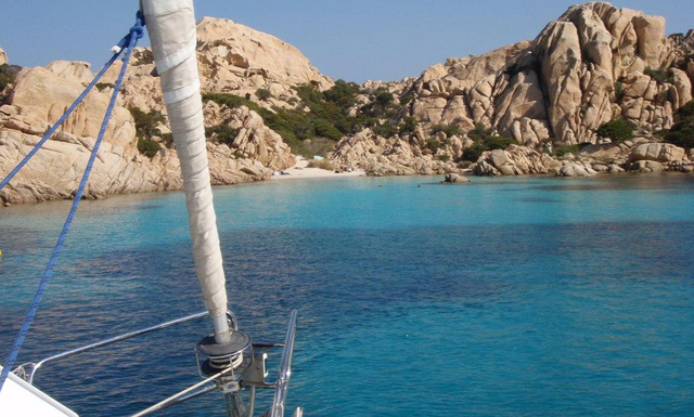 Costa Smeralda und der Maddalena Archipel Sardinien Segeltörns Mitsegeln Kojencharter